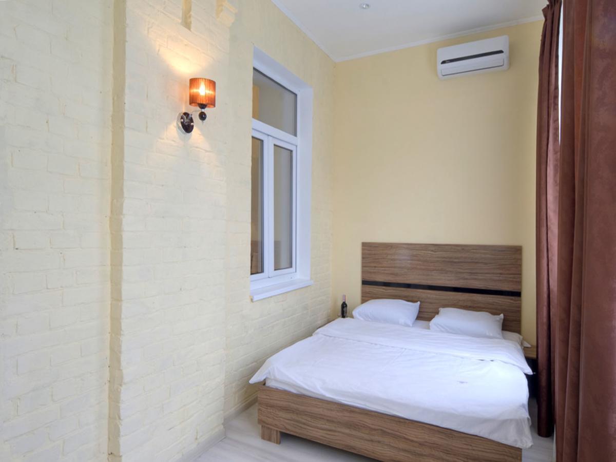 Best Season Apart Hotel Kiev Buitenkant foto